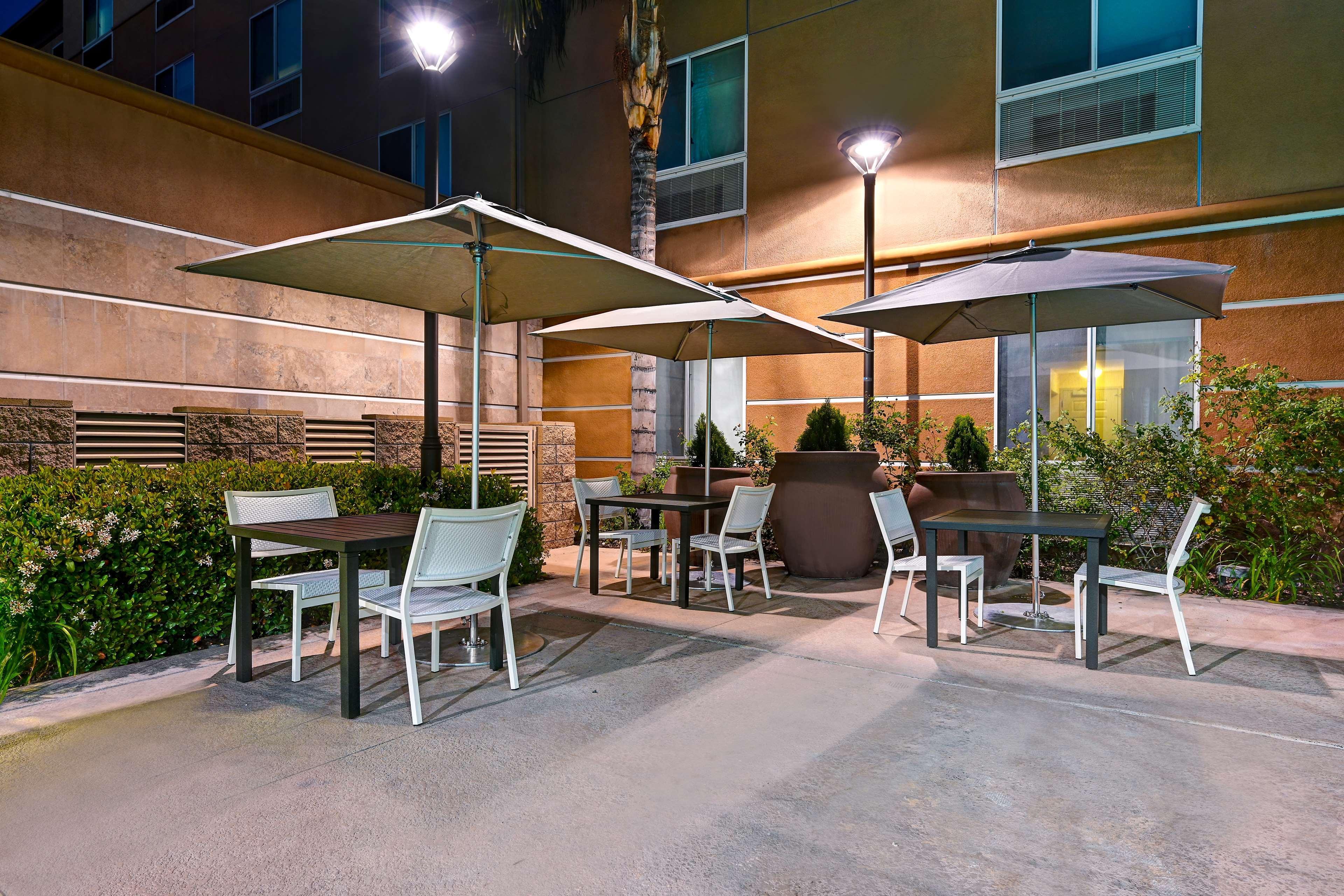 Hilton Garden Inn San Bernardino Zewnętrze zdjęcie