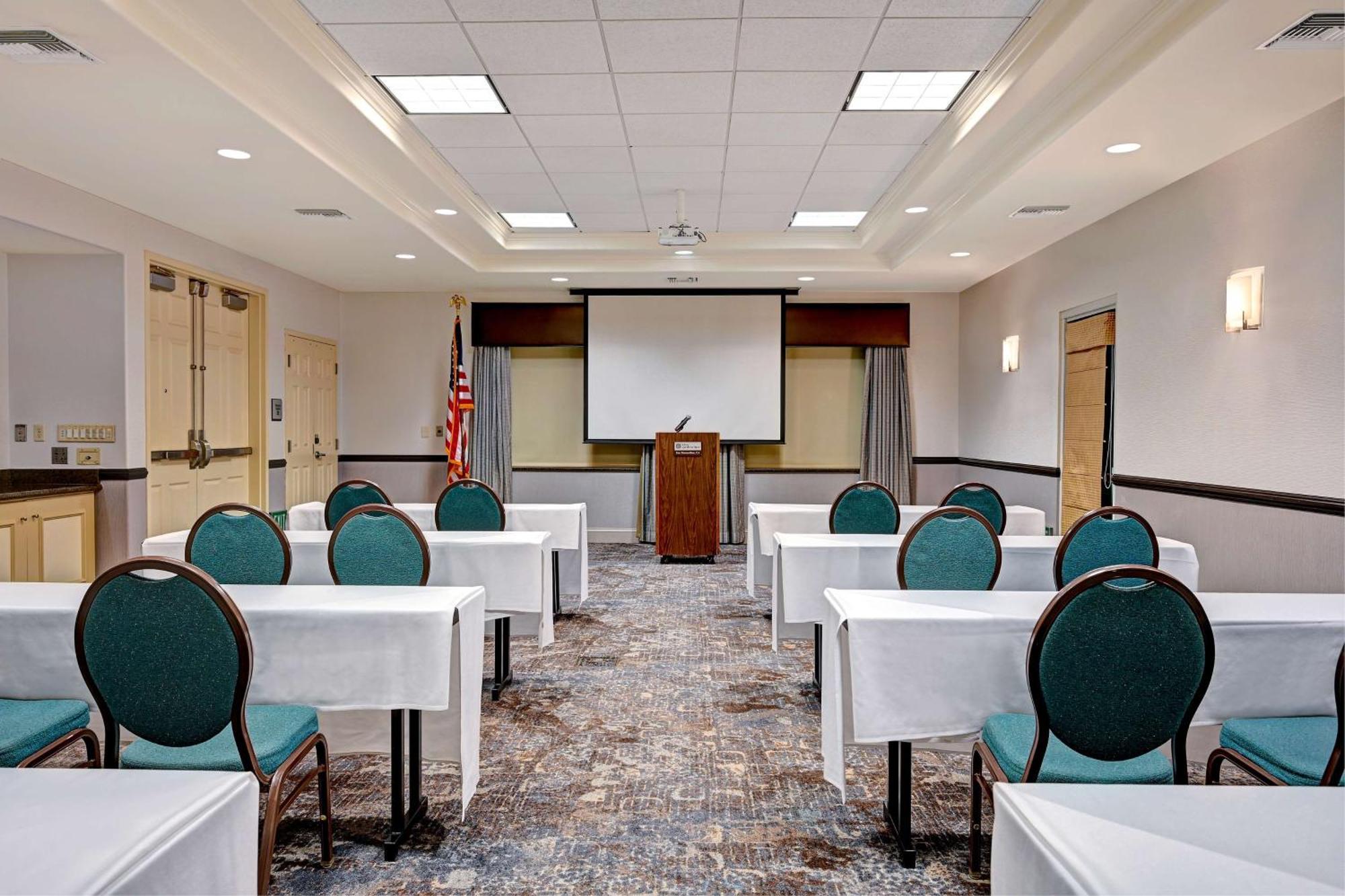 Hilton Garden Inn San Bernardino Zewnętrze zdjęcie