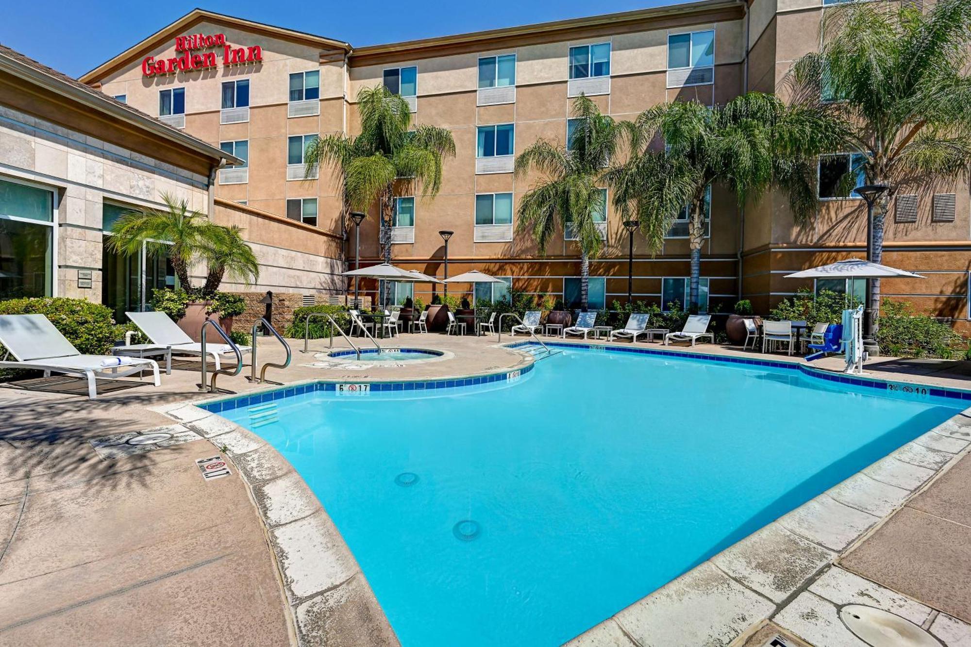 Hilton Garden Inn San Bernardino Zewnętrze zdjęcie